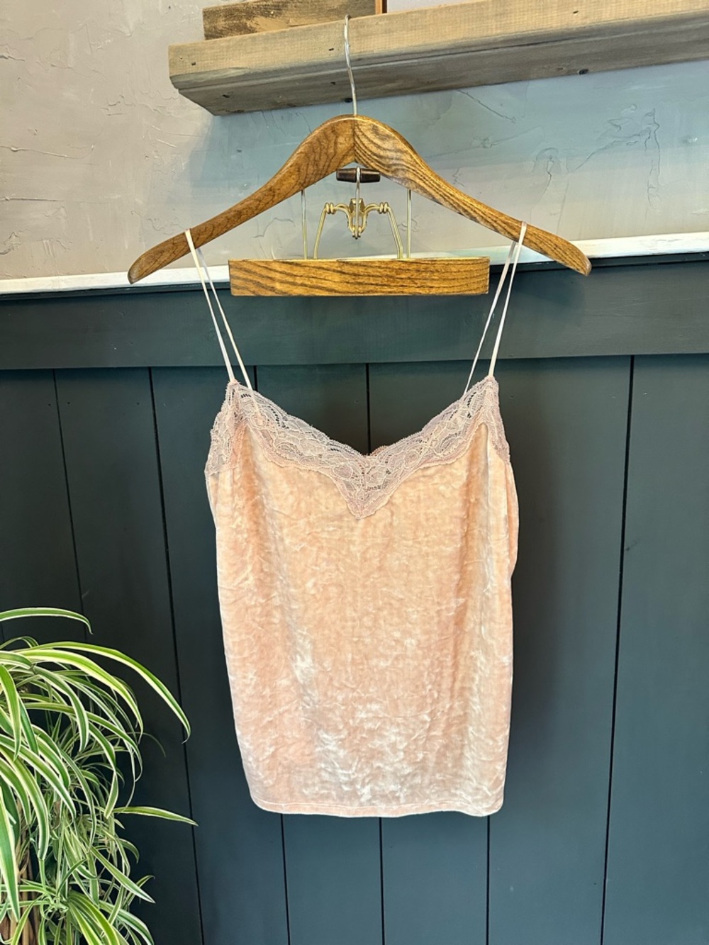 One Hart Lace‎ Trim Crushed Velvet Cami Top Blush Pink size L